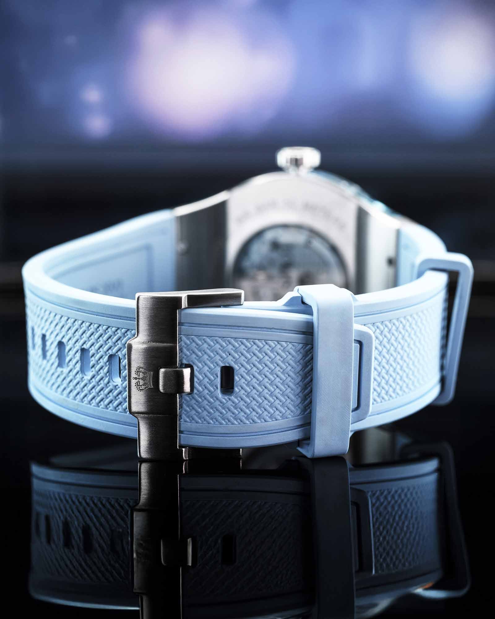 La Lumière Verre Automatique Réf. 3823 – Baby Blue