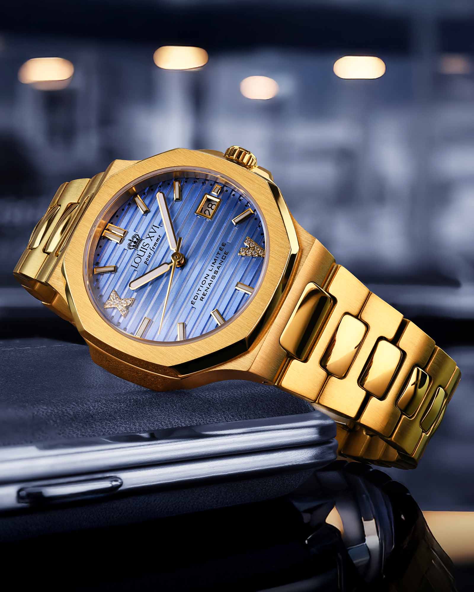 Renaissance Femme 6103 - 35mm