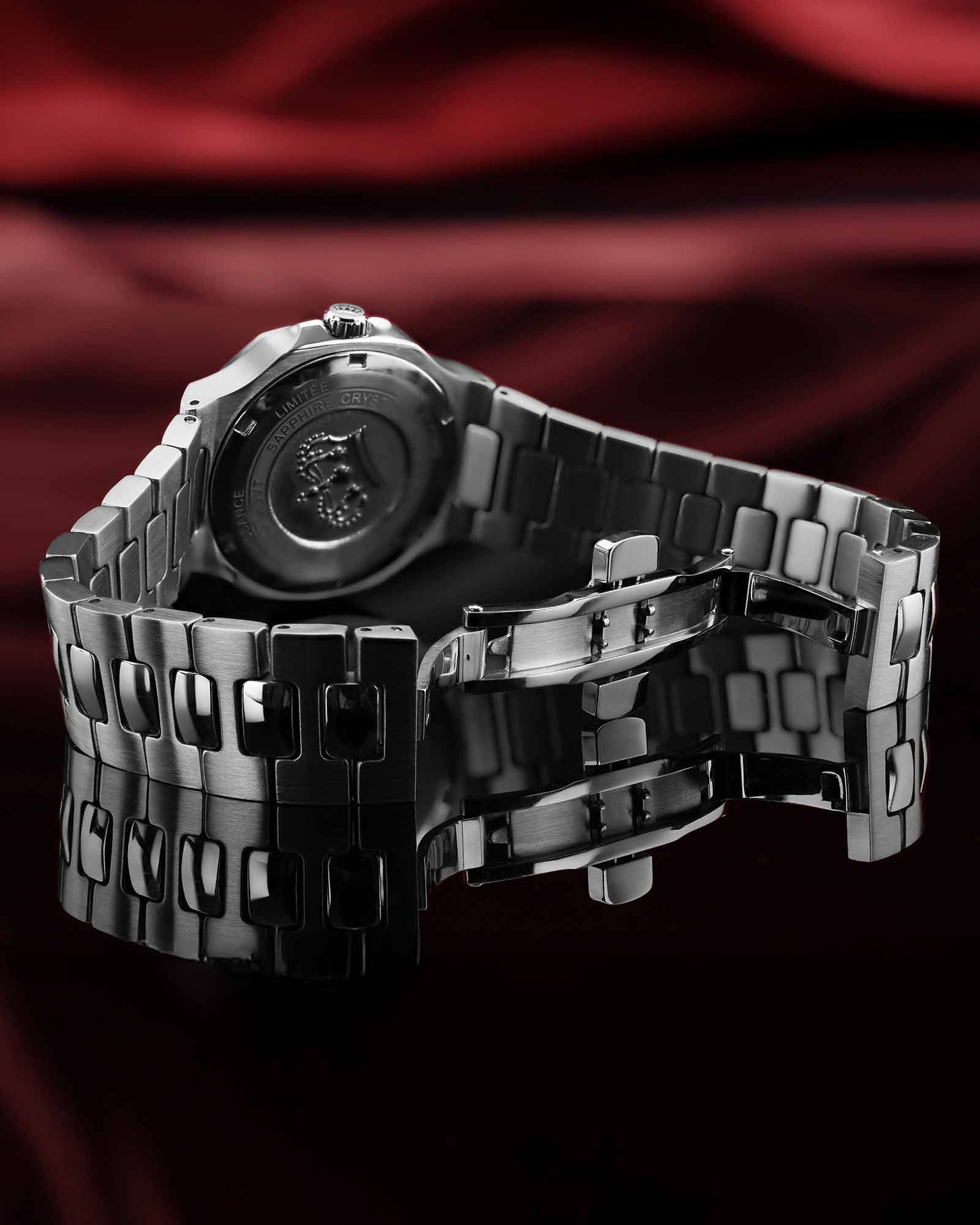 Renaissance Woman 6122 - 35mm