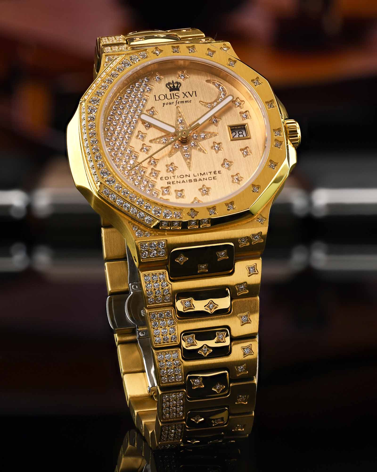 Renaissance Femme 6100 - 35mm