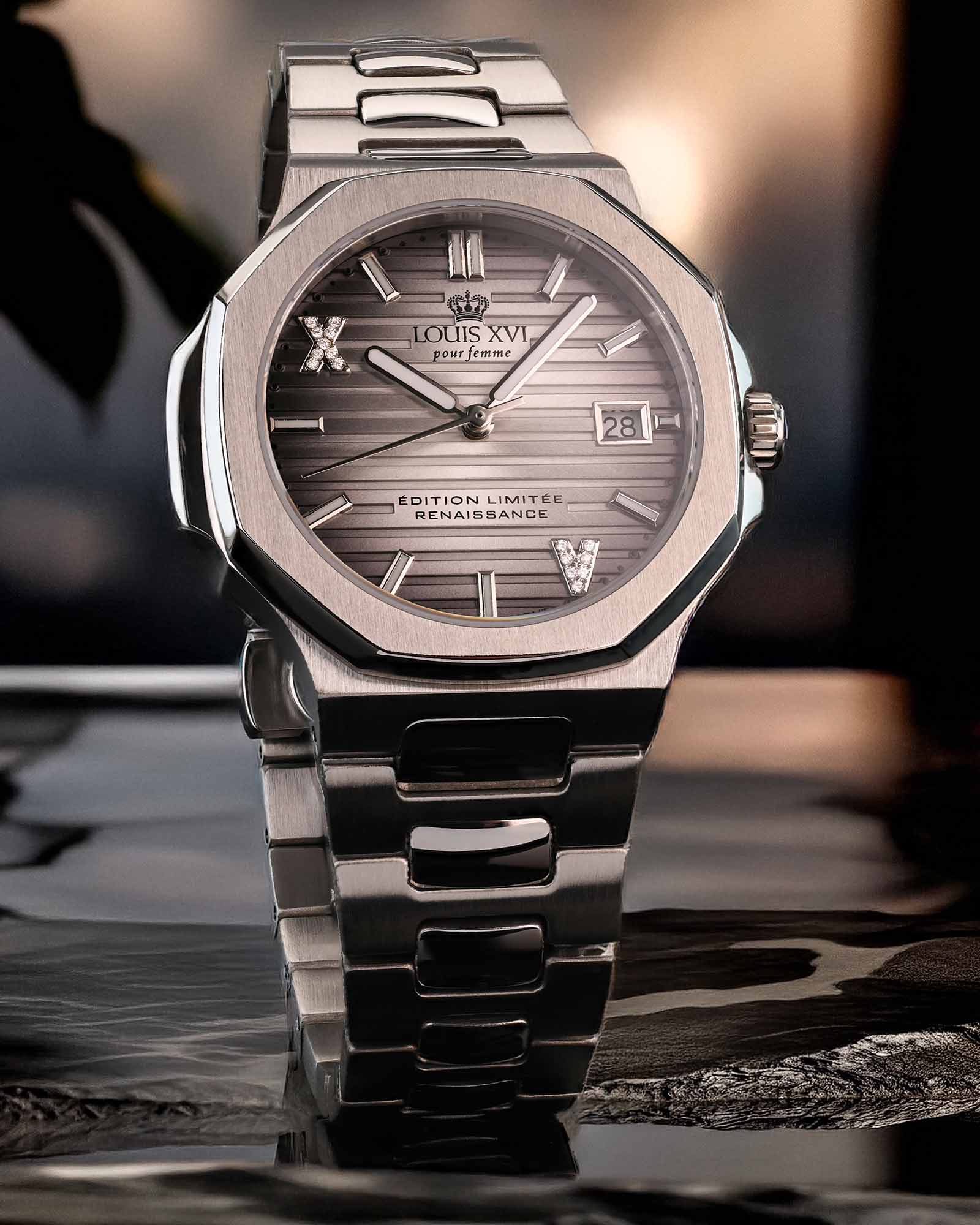 Renaissance Femme 6124 - 35mm